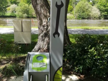 borne de réparation vélos Halte Fluviale de Montgiroux
