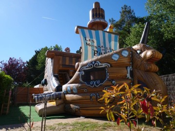 la prévoté chateau gonflable CAMPING LA PREVOTE