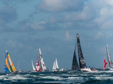 Initiatives Coeur, skipper Tanguy De Lamotte - Départ Edition 2016 - Photo Remi Blomme Initiatives Coeur, skipper Tanguy De Lamotte - Départ Edition 2016 - Photo Remi Blomme